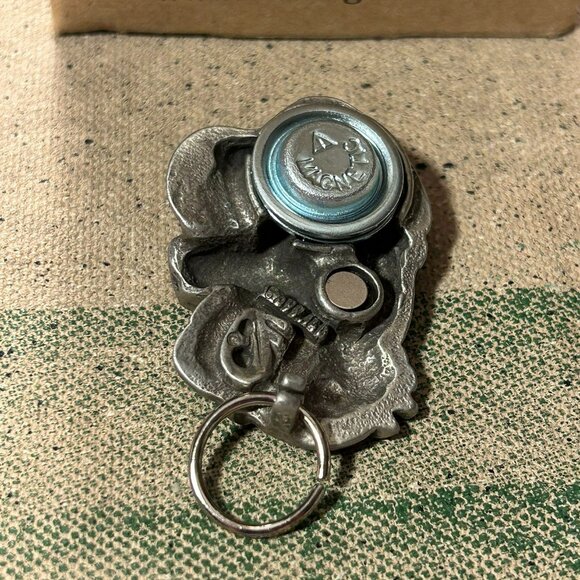 Dog Pin With A Drop-Down Loop For Eyeglasses And Id Vintage #RPJ6M - Picture 5 of 5